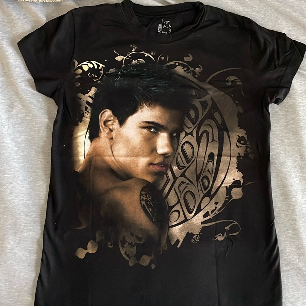 The New Moon Twight Saga Tultex Black Short Sleeve Vintage Tee Large
